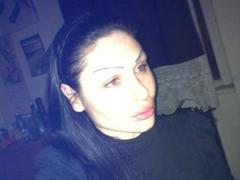 EvieMarylin - female with brown hair and  small tits webcam at xLoveCam