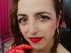 TaniaPrice - female with brown hair and  big tits webcam at LiveJasmin
