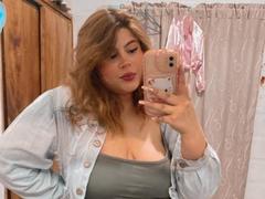 EymiTomsom - blond female webcam at xLoveCam