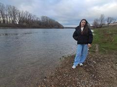 FabinaBae - female with brown hair webcam at xLoveCam
