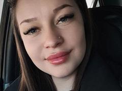FabinaBae - female with brown hair webcam at xLoveCam