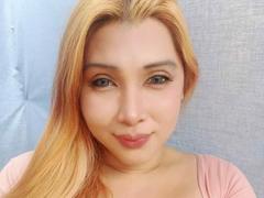 FabolousTrans - shemale webcam at xLoveCam