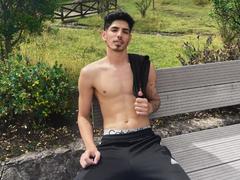 FabrizzioHot - male webcam at xLoveCam