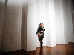 FabulousMagic - female with red hair webcam at xLoveCam