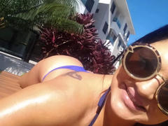 FadaMilf-hot - female with black hair webcam at xLoveCam