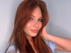 FallingLove - female webcam at xLoveCam