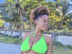 FantineX from xLoveCam