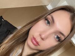 AleaseBenson - female with brown hair and  big tits webcam at xLoveCam