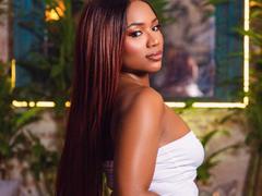 FarinaLyte - female with brown hair and  big tits webcam at xLoveCam