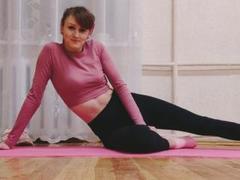 FavoriteHare - female with brown hair webcam at xLoveCam