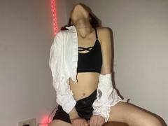 FayeSlate - female with black hair webcam at xLoveCam