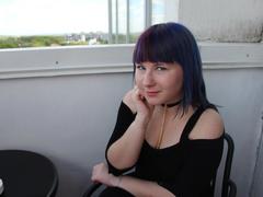 Felizia4U-hot - female with black hair webcam at xLoveCam