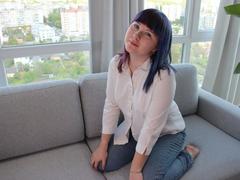 Felizia4U-hot - female with black hair webcam at xLoveCam