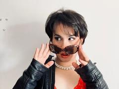 FemCupid - shemale with black hair webcam at xLoveCam