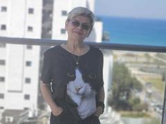 FentaziMelody - blond female with  big tits webcam at xLoveCam