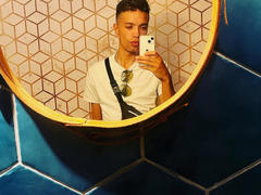 FinnDomHott from xLoveCam