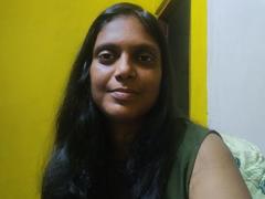 FlirtyAngel - female with brown hair and  big tits webcam at xLoveCam