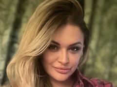 FlirtyPeach-hot - blond female webcam at xLoveCam