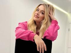 FlirtyPeach-hot - blond female webcam at xLoveCam