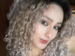 FloraSaenz from xLoveCam