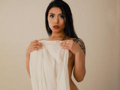 FlorenciaCoper - female with black hair and  big tits webcam at xLoveCam