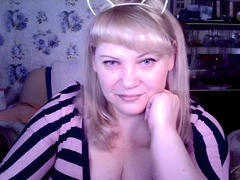 NatulichkaLovOzone - blond female with  small tits webcam at ImLive