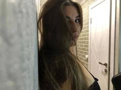 FlowerLeila-hot from xLoveCam