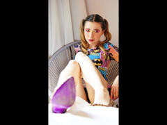 HeartHeidi from xLoveCam