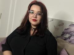 FollowingHappiness from xLoveCam