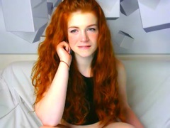 NicoleFoxie - female with red hair and  big tits webcam at xLoveCam