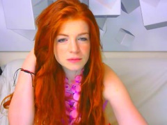 NicoleFoxie - female with red hair and  big tits webcam at xLoveCam