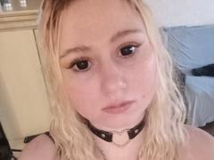 FoxyLunaWs - blond female with  small tits webcam at xLoveCam