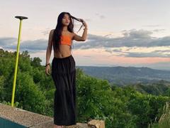 FRESHotBHEAx-hot - female with black hair webcam at xLoveCam