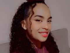 Francelle from xLoveCam