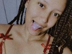 FranciSquirtt - female webcam at xLoveCam