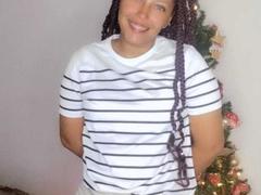 FranciSquirtt from xLoveCam