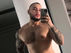 FrankJones - male webcam at xLoveCam