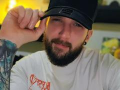 FrankieDRay - male webcam at StripChat