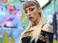 FridaFendy - shemale with brown hair and  small tits webcam at xLoveCam