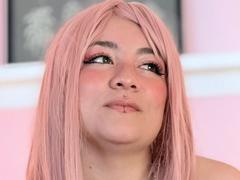 Froditaa - female with black hair webcam at xLoveCam