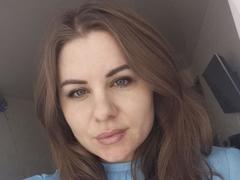 FrostxAngel from xLoveCam