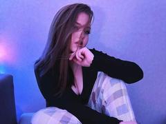 FrutisGirl-hot - female with brown hair webcam at xLoveCam