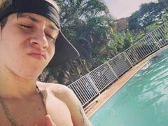 Gaeliitto - male webcam at xLoveCam