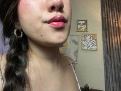 GagingZhara - female with black hair and  big tits webcam at xLoveCam