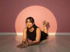 GahiaBelucci - female with brown hair webcam at xLoveCam