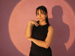 GahiaBelucci - female with brown hair webcam at xLoveCam