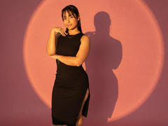 GahiaBelucci - female with brown hair webcam at xLoveCam