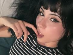 GaiaJoness - female webcam at xLoveCam