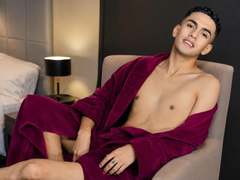 JohanMartinez from xLoveCam