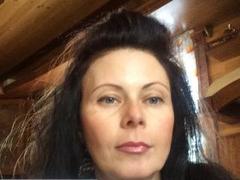 GannaWind - female with black hair webcam at xLoveCam